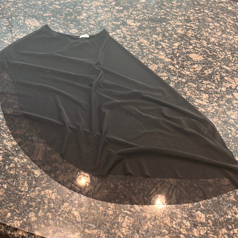 Eleve mesh asymmetrical skirt